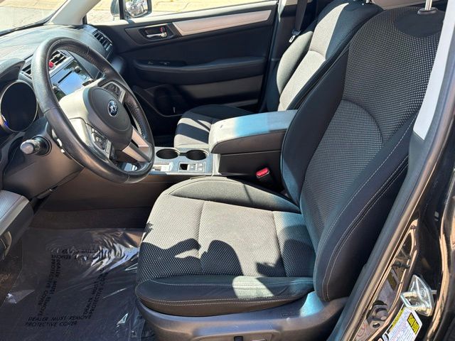 Used 2017 Black Subaru 2.5i Premium image 9