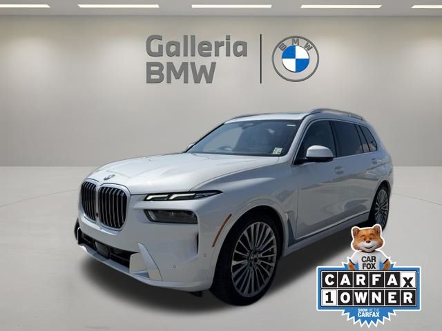 2023 BMW X7 xDrive40i's photo