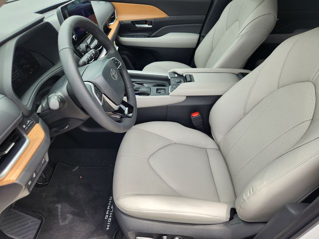2026 Toyota Grand Highlander Limited  at Toyota of Victoria