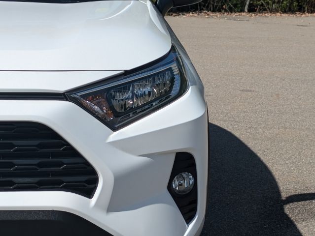 2021 Toyota RAV4 XLE 12