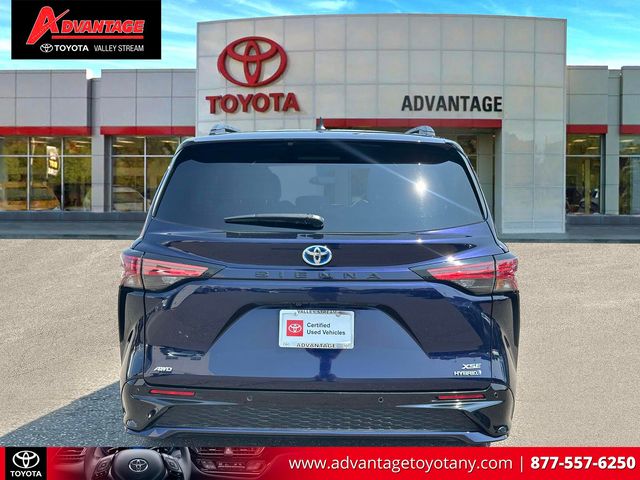 Used 2024 Toyota Sienna Van