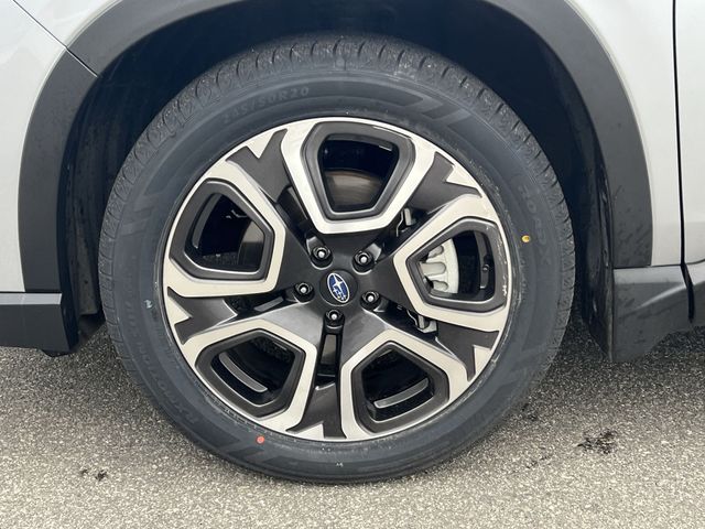 Used 2025 Silver Subaru Limited image 43