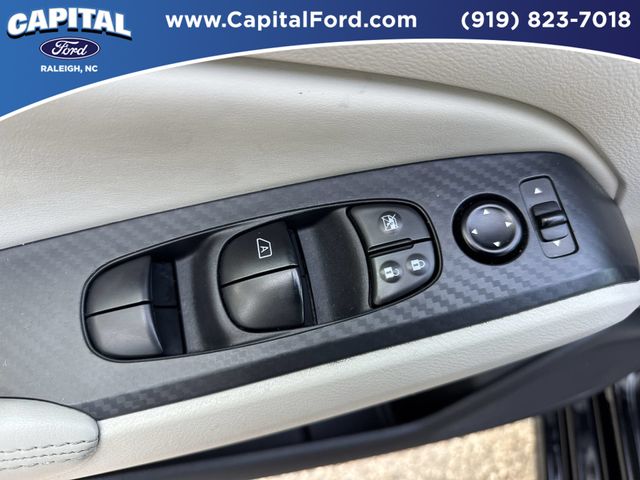 Used 2025 Black Nissan 2.5 SV image 21