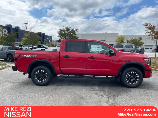 2024 Nissan Titan PRO-4X 2