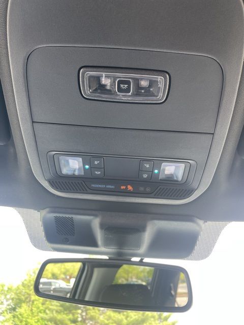 2025 Ford F-150 Lightning Pro