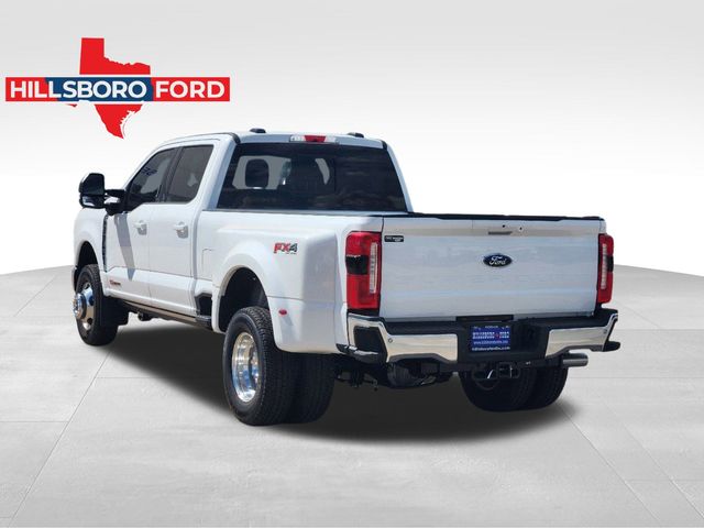 2024 Ford F-350SD Lariat 3