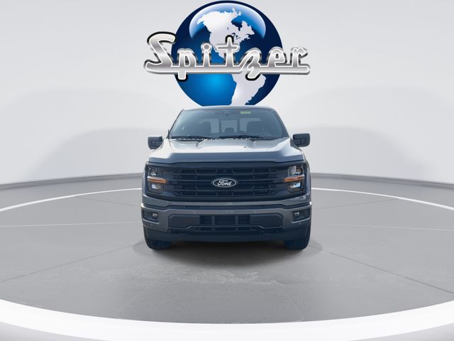 New 2026 Gray Ford XLT image 3