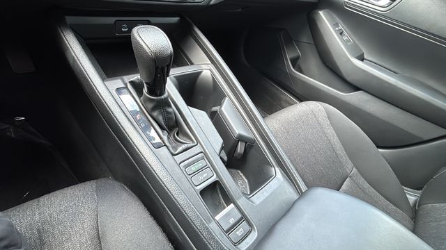 Used 2024  Honda LX image 28