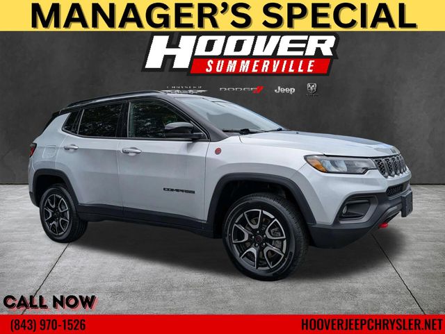 Silver Zynith Metallic Clearcoat 2025 Jeep Compass SUV / Crossover Four-Wheel Drive 8-Speed Automatic