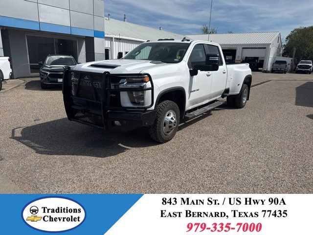 2022 Chevrolet Silverado 3500HD LT Crew Cab 4WD