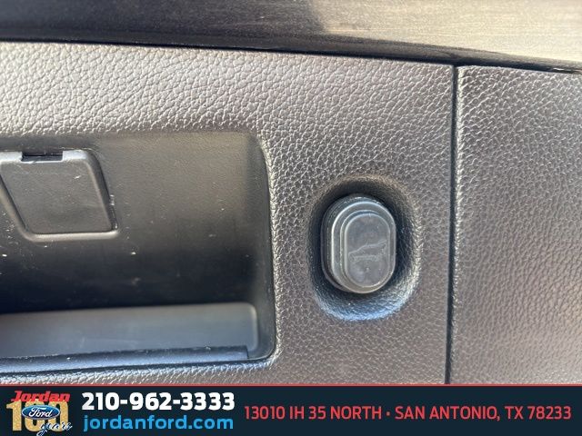 Used Car 2018 Chevrolet Tahoe  Lt For Sale Under $25,000 In San Antonio, Texas