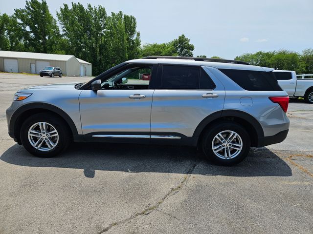 2023 Ford Explorer XLT photo