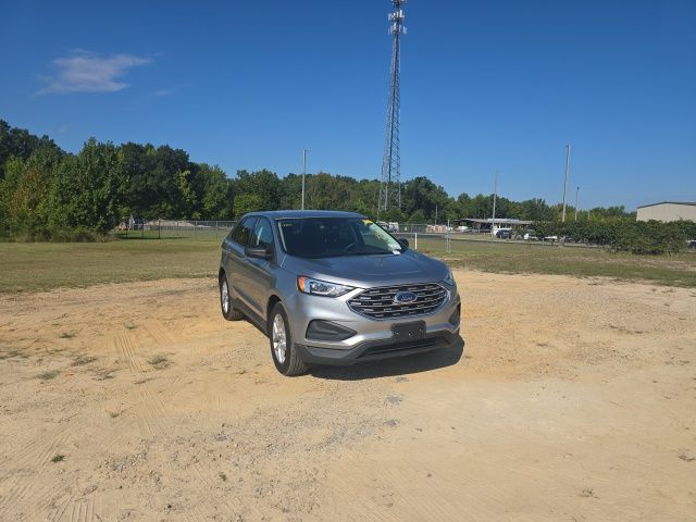 Used 2021 Iconic Silver Metallic Ford SE image 13