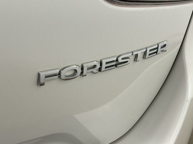 2022 Subaru Forester Limited White at Spitzer Acura