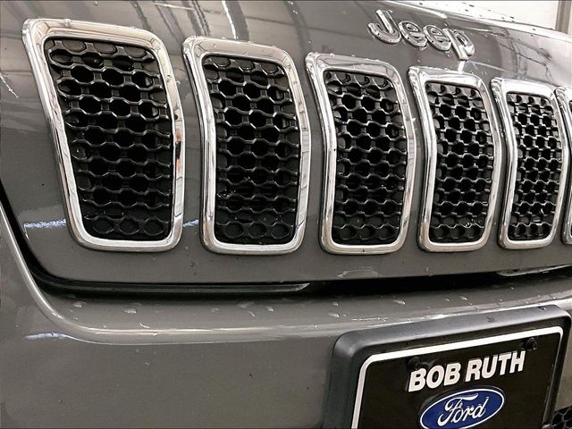 2020 Jeep Cherokee Latitude Plus Gray at Subaru and VW of Moon Township