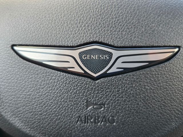 2027 Genesis Gv70