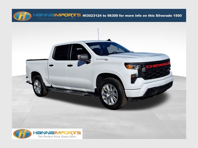 Summit White 2024 Chevrolet Silverado 1500 Custom Crew Cab RWD Pickup Truck 4X2 8-Speed Automatic