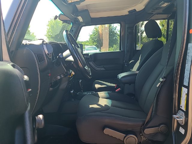 Used 2017 Jeep Wrangler SUV