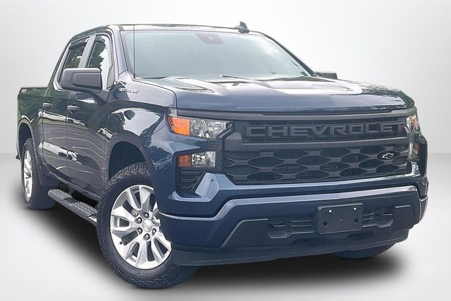 2022 Chevrolet Silverado 1500 Custom 4X4 Crew Cab Short Box's photo