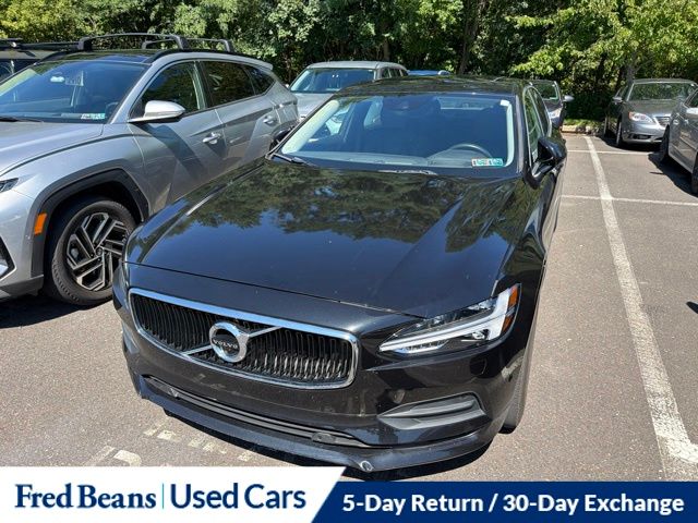 2019 Volvo S90 T6 Momentum AWD