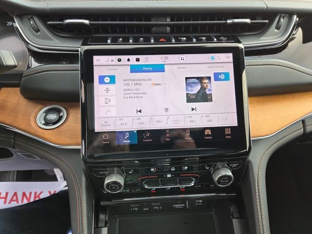 2023 Jeep Grand Cherokee L Summit - Diamond Black Crystal Pearlcoat exterior view 10