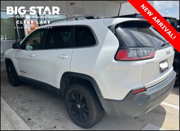 2019 Jeep Cherokee Latitude Plus White at Texan Dodge Chrysler Jeep Ram