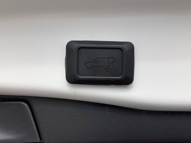 Used Car 2025 Toyota Rav4  Xle Premium For Sale Under $40,000 In San Antonio, Texas