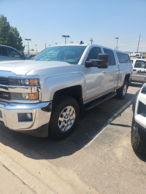 Silver Ice Metallic 2015 Chevrolet Silverado 2500HD Pickup Truck Four-Wheel Drive 6-Speed Automatic Overdrive
