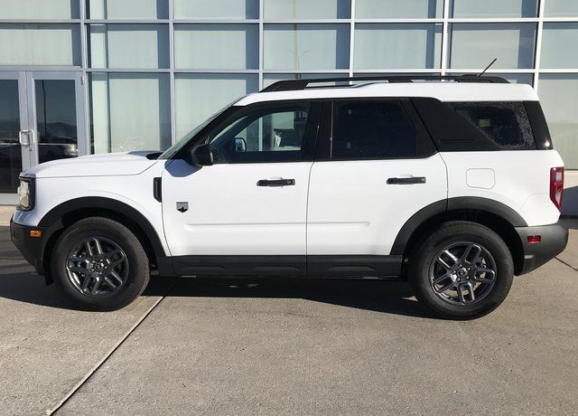 New 2025 White Ford Big Bend image 4