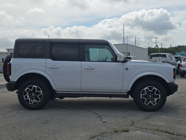 2024 Ford Bronco Outer Banks:B02475