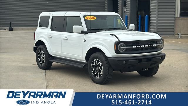 2025 Ford Bronco Outer Banks 4-Door 4WD