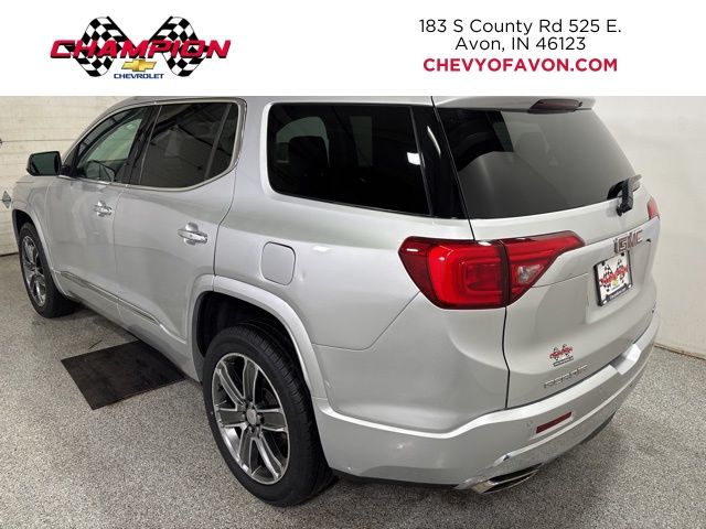 2019 GMC Acadia Denali photo