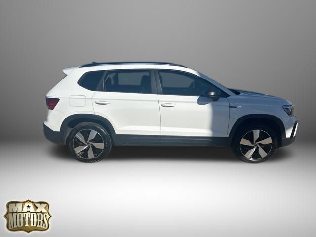 2024 Volkswagen Taos 1.5T S 13