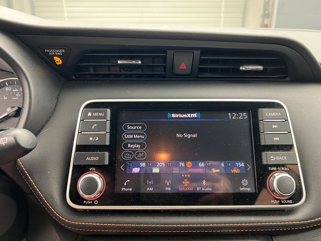 2020 Monarch Orange/Super Black Nissan Kicks SR FWD SUV