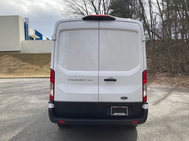 2025 Ford Transit 250
