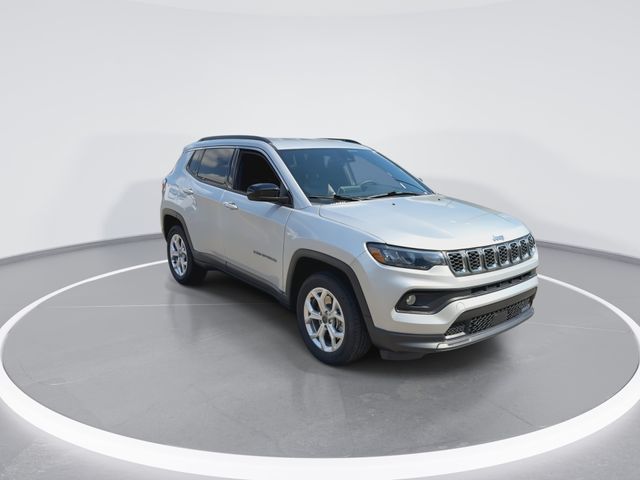Used 2025 Silver Jeep Latitude image 2