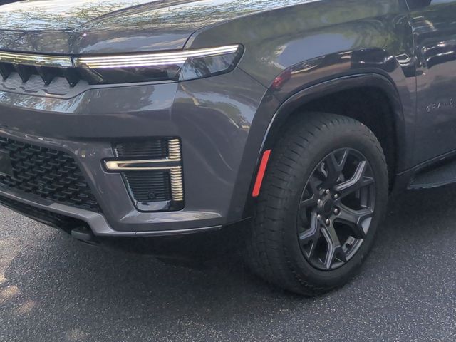 New 2026 Baltic-Gray Metallic Clear-Coat Exterior Paint Jeep Upland image 9