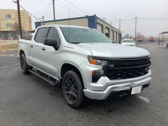 2022 Chevrolet Silverado 1500 Custom Crew Cab 4WD