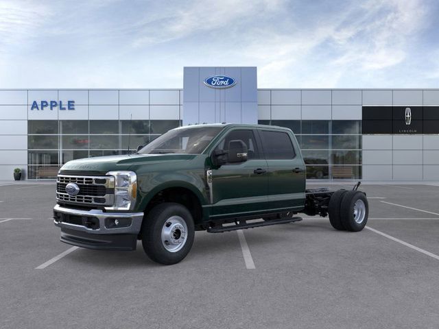 2025 Ford F-350 Super Duty XL