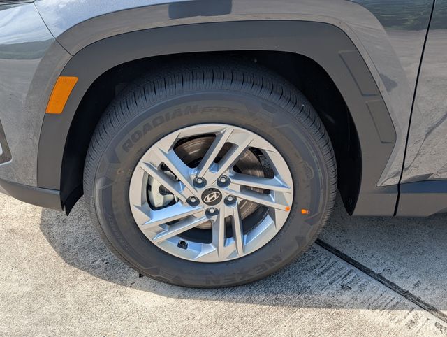 2026 Hyundai Tucson SE Gray at DeMontrond Gulf Freeway