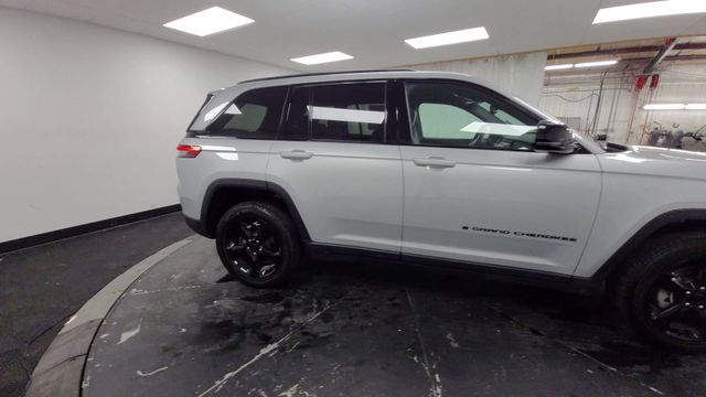 2024 – Jeep – Grand Cherokee
