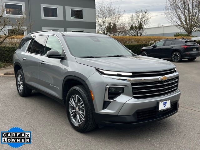 Sterling Gray Metallic 2025 Chevrolet Traverse LT AWD SUV / Crossover Four-Wheel Drive 8-Speed Automatic