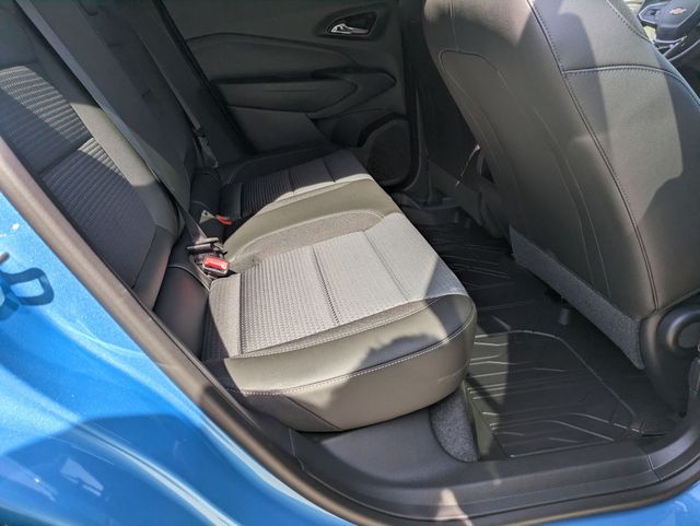 2025 Chevrolet Trax LT photo