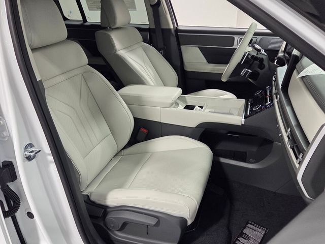 New 2026 White Hyundai SEL image 14
