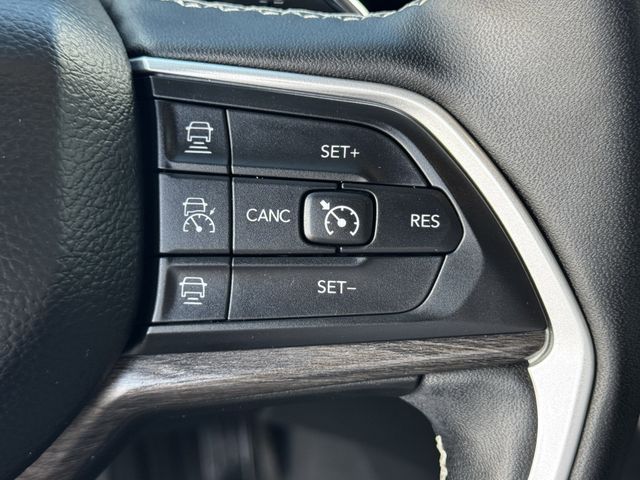 2023 Jeep Grand Cherokee L Limited White/off-white at Big Star Chrysler Jeep Dodge Ram 