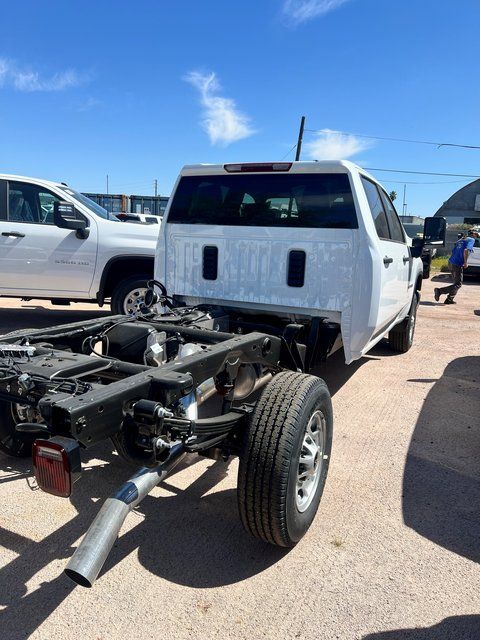 2024 Chevrolet Silverado 2500HD WT Cab/Chassis 5