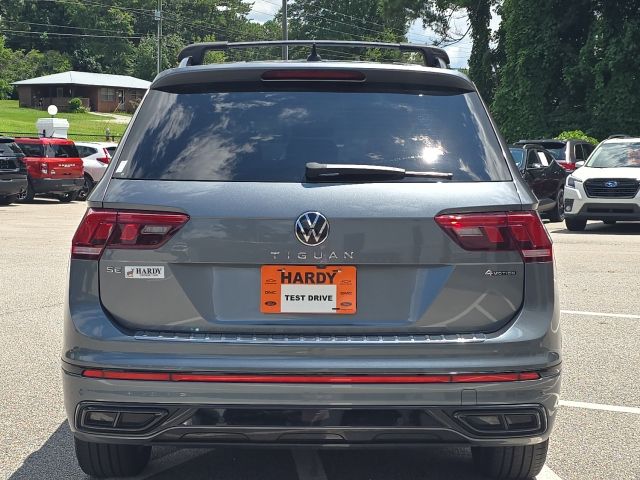 2022 Volkswagen Tiguan 2.0T SE R-Line Black:169404A
