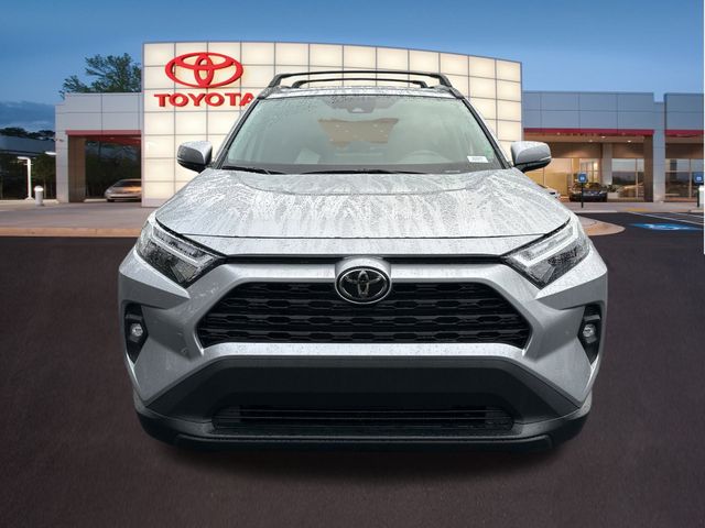 2025 Toyota RAV4 XLE Premium 24