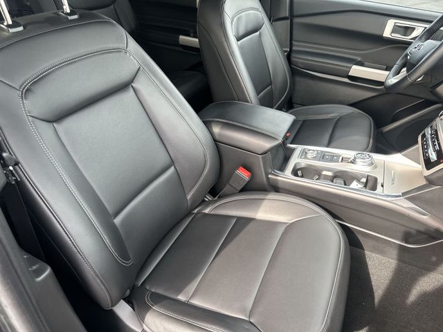 Certified Used 2024 Green Ford XLT image 27