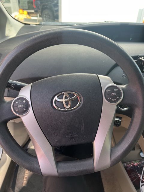 2010 Toyota Prius II 4